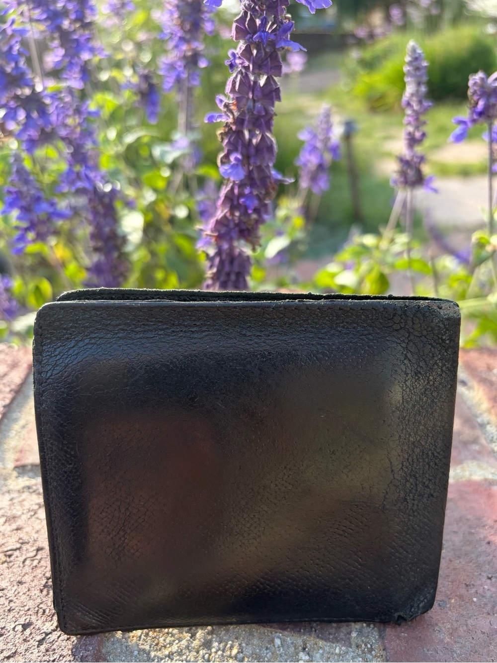 Bvlgari Black Leather Vintage Wallet Authentic Italy - Picture 3 of 13